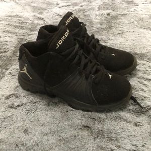 Boys Jordan Sneakers